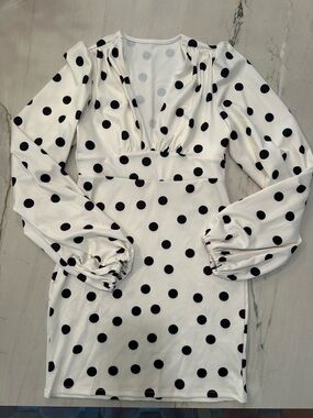 Polka Dot Long Sleeve Blouse in Black and White